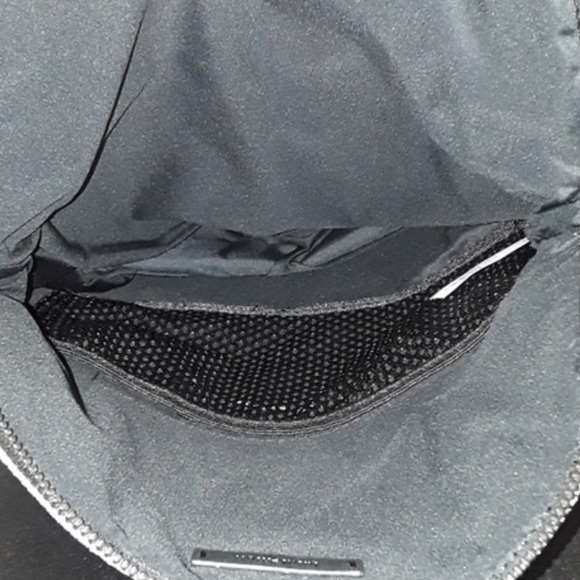 New!!! Very Rare & Authentic Lululemon Festival II Bag HEATHERED BLACK/Gray - Picture 8 of 16